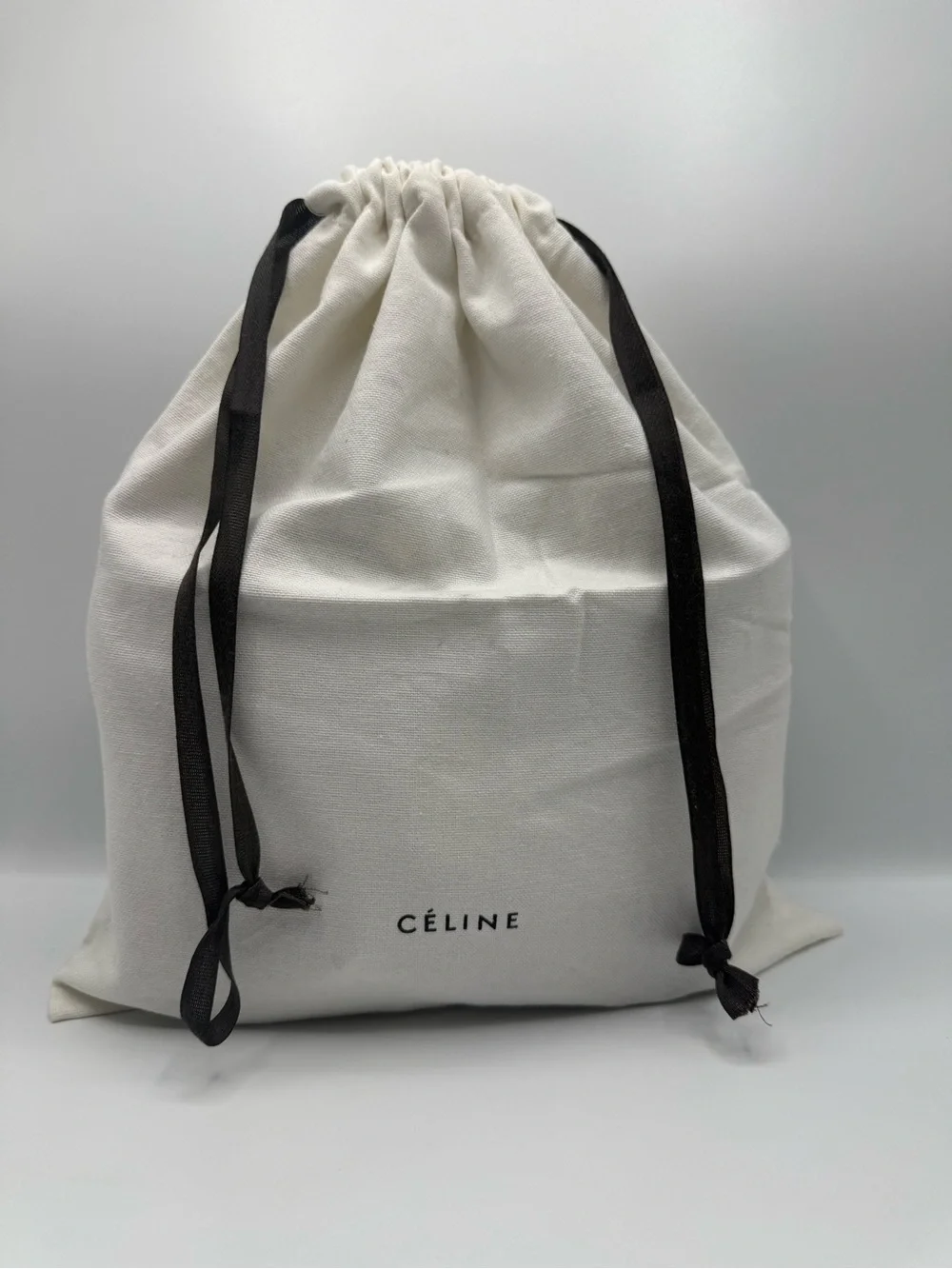 CELINE - Box Calfskin Medium Classic Box Flap Bag Camel w/ Dust Bag